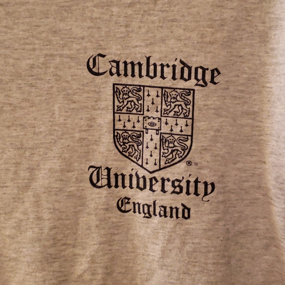 Gray "Cambridge University England" Tshirt Small